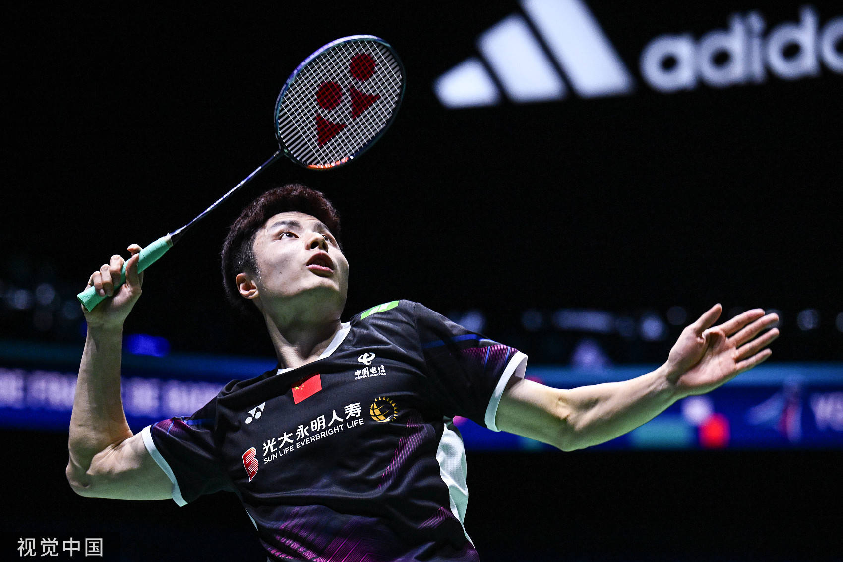 并在被贴身 并在被贴身