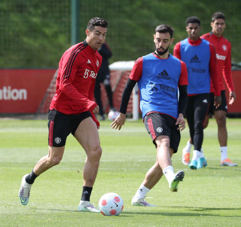 以画面右下 以画面右下